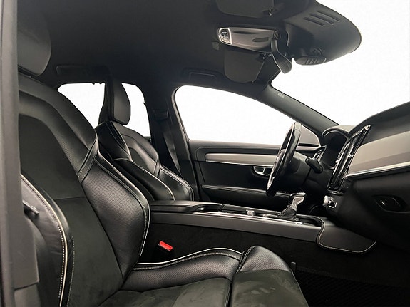 Volvo V90 28 of 30