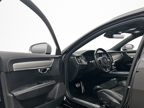 Volvo V90 10 of 30