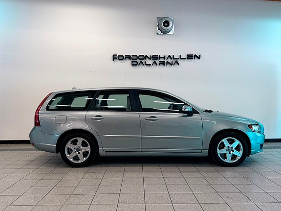 Volvo V50 4 of 18