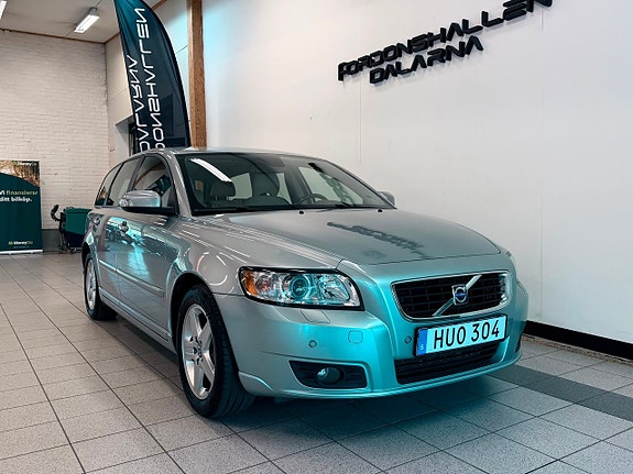Volvo V50 3 of 18