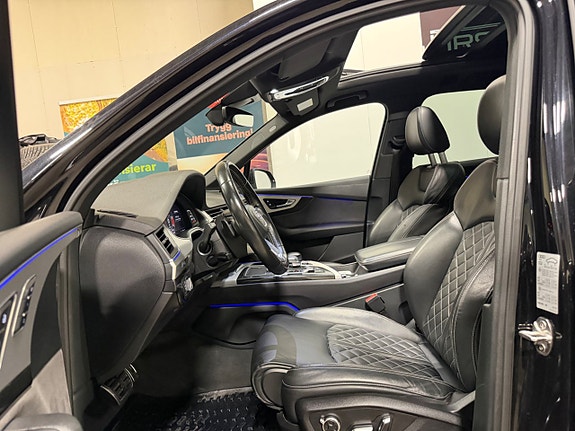 Audi SQ7 22 of 30