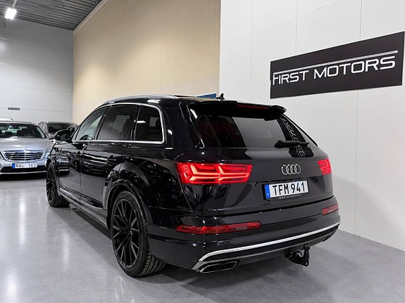 Audi SQ7 7 of 30