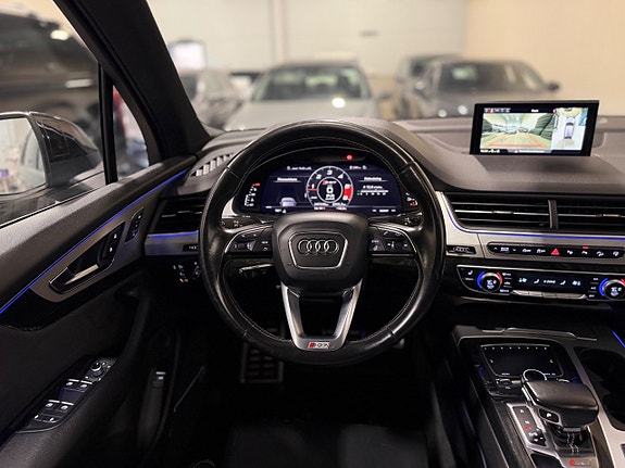 Audi SQ7 17 of 30