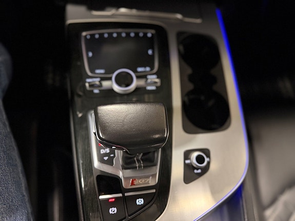 Audi SQ7 29 of 30