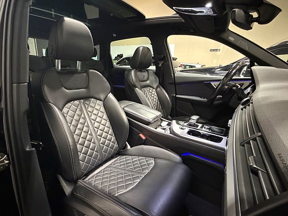 Audi SQ7 20 of 30