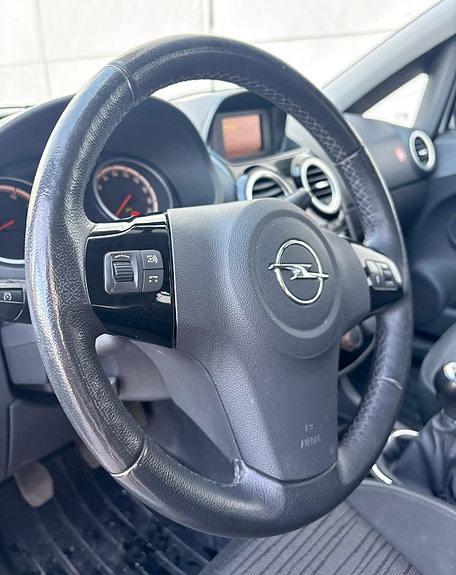 Opel Corsa 9 of 9