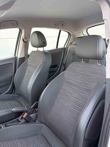 Opel Corsa 4 of 9