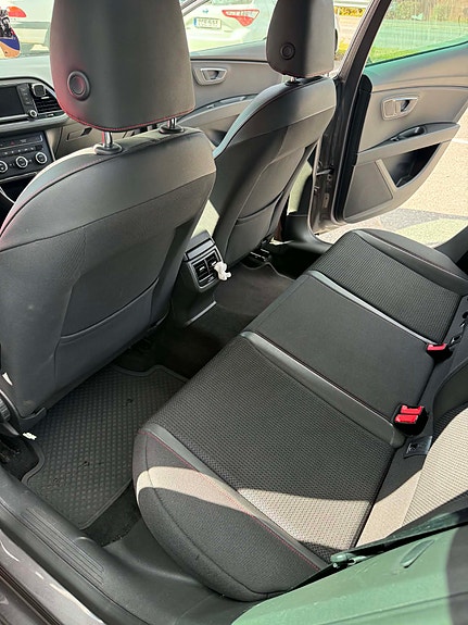 Seat Leon 9 of 11