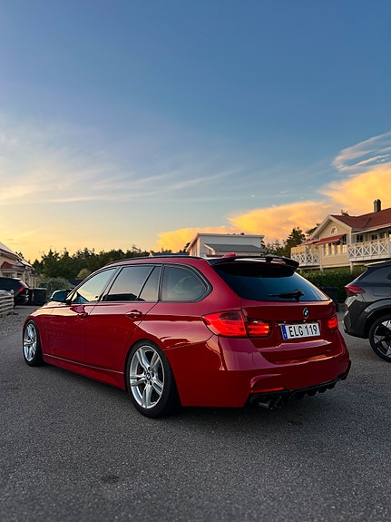 BMW 328i 3 of 7