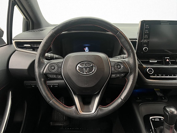 Toyota Corolla 13 of 30