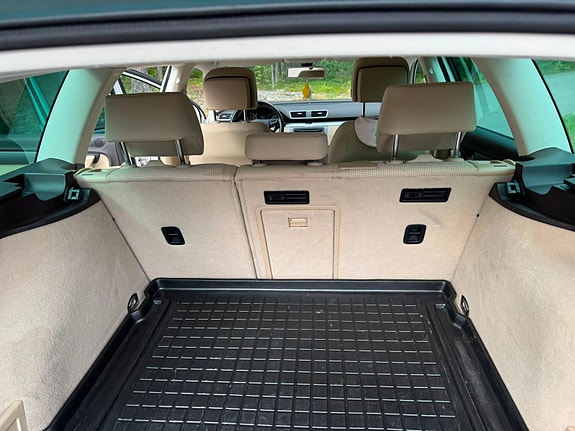 Volkswagen Passat 7 of 9