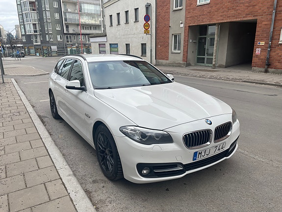 BMW 520d 2 of 11