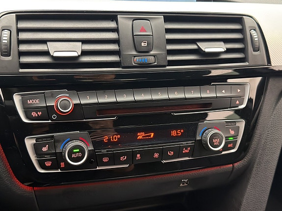 BMW 330i 19 of 30