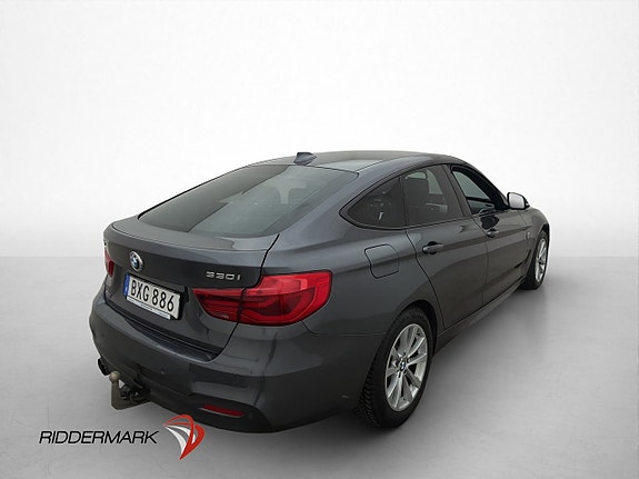BMW 330i 8 of 30
