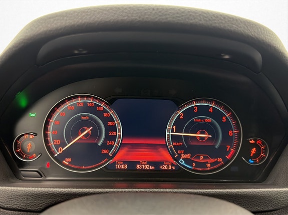 BMW 330i 14 of 30