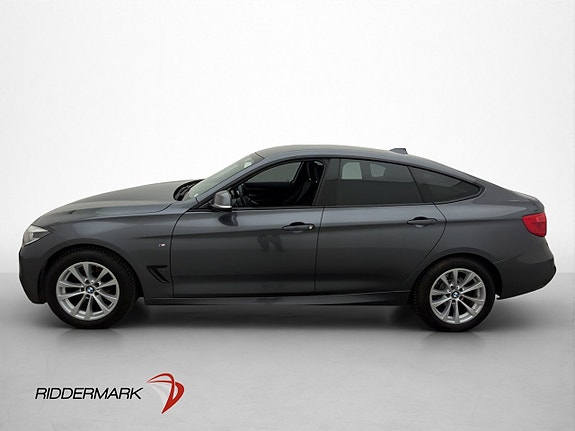 BMW 330i 4 of 30