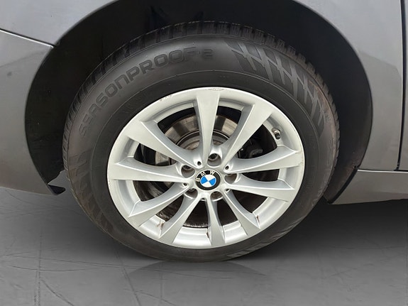 BMW 330i 30 of 30
