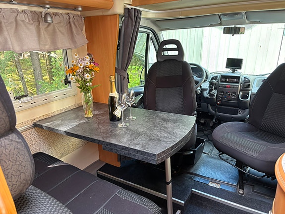 Pilote Pacific 600 6 of 9