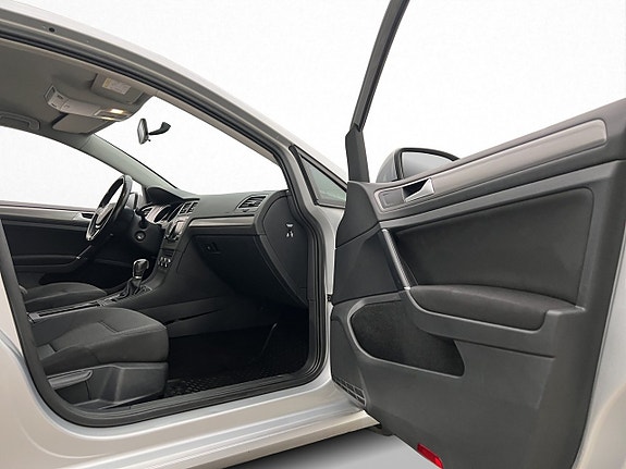 Volkswagen Golf I 19 of 26