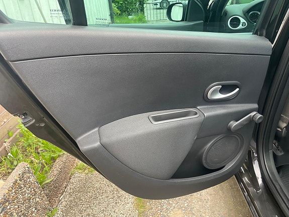 Renault Clio 7 of 8