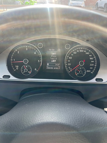 Volkswagen Passat Alltrack 6 of 12