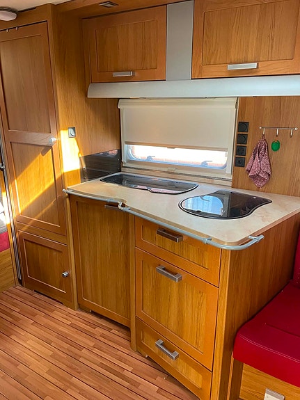 Knaus Royale 580 UK 5 of 9
