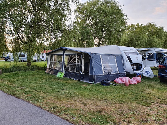 Knaus Royale 580 UK 2 of 9
