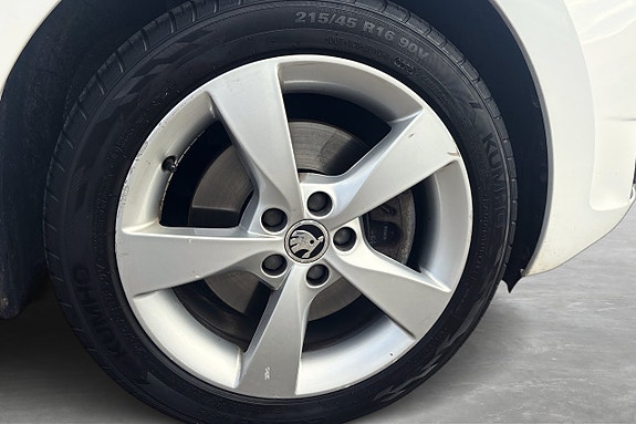 Skoda Rapid 9 of 29