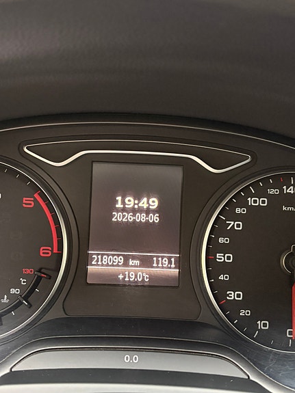 Audi A3 4 of 11