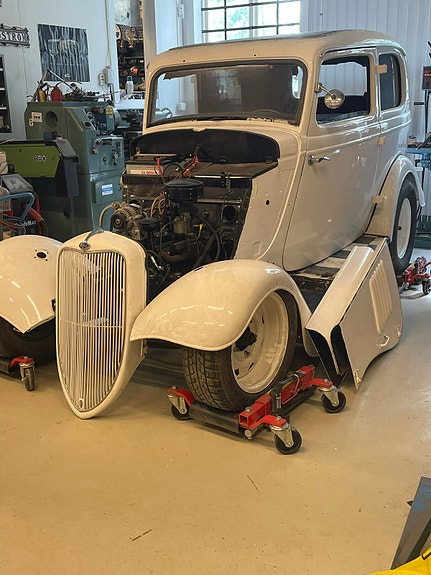 Ford Tudor 8 of 8