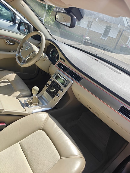 Volvo V70 7 of 7