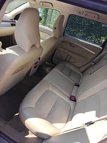 Volvo V70 6 of 7