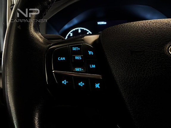 Ford Transit Custom 14 of 19