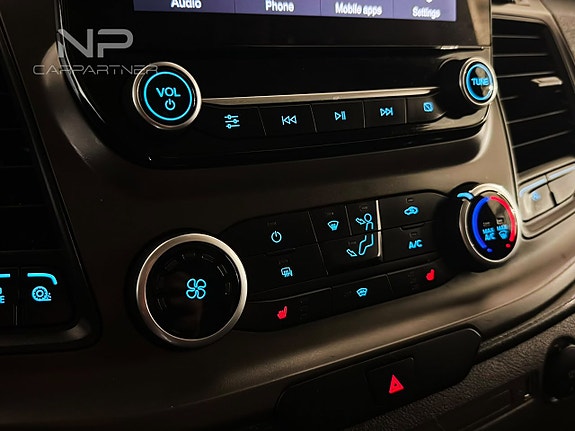 Ford Transit Custom 10 of 19