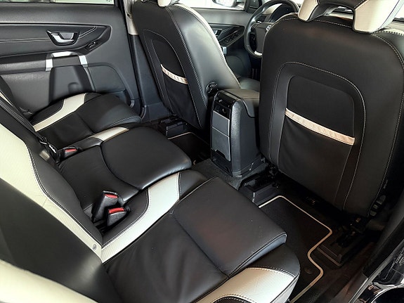 Volvo XC90 9 of 26