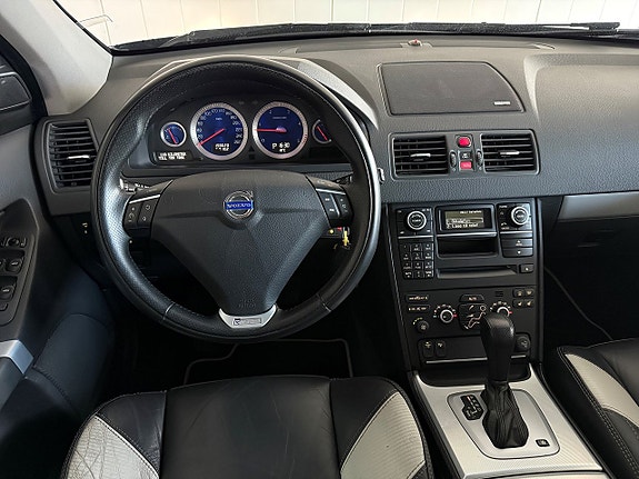 Volvo XC90 19 of 26