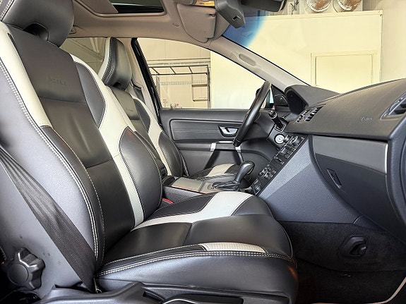 Volvo XC90 22 of 26