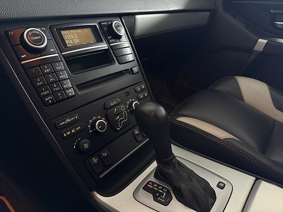 Volvo XC90 12 of 26