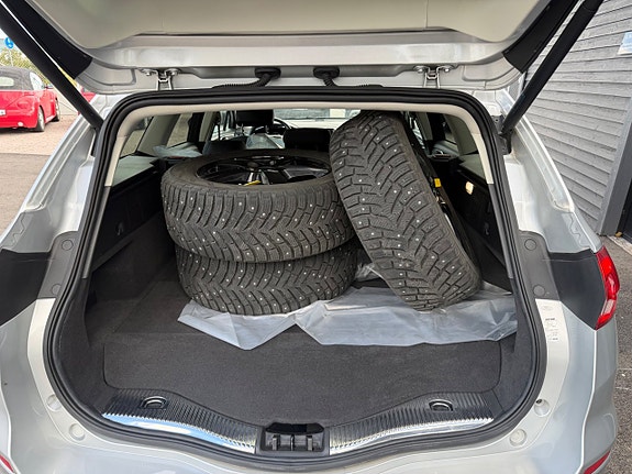 Ford Mondeo 12 of 28