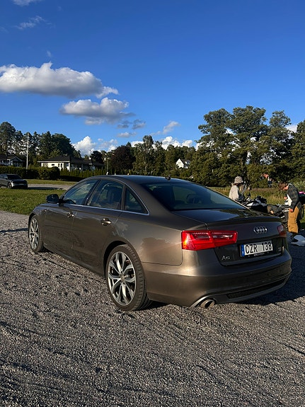 Audi A6 2 of 9