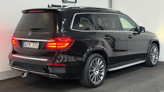 Mercedes-Benz GL350 18 of 30