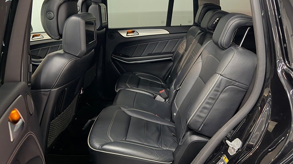 Mercedes-Benz GL350 9 of 30