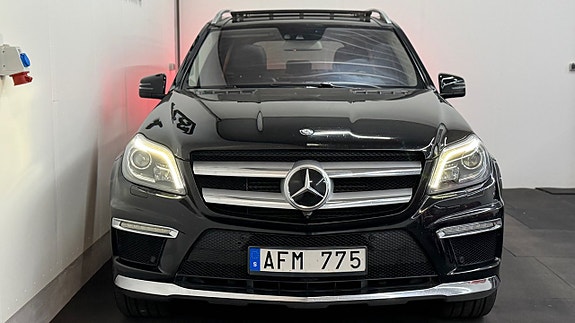 Mercedes-Benz GL350 3 of 30