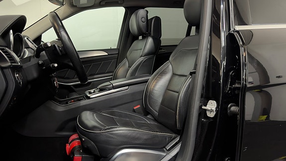 Mercedes-Benz GL350 7 of 30