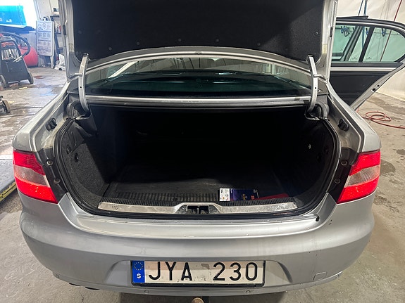 Skoda Superb 7 of 7