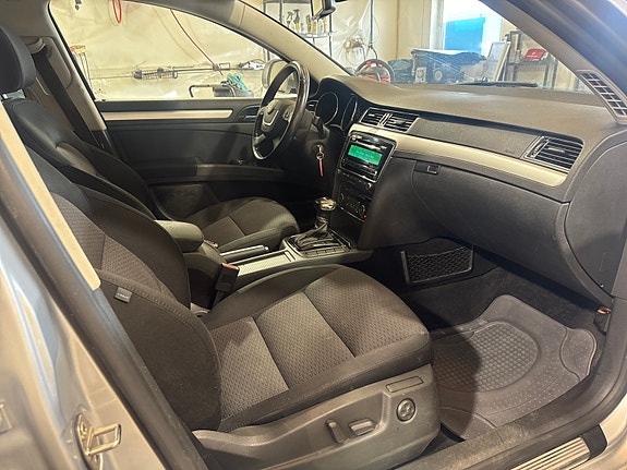 Skoda Superb 4 of 7