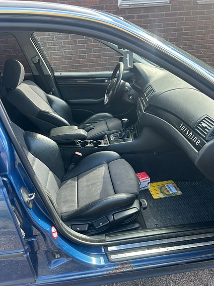BMW 325i 5 of 7