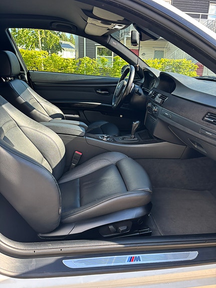 BMW 330d 9 of 10