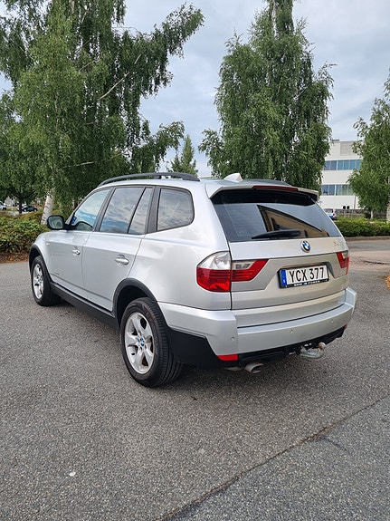 BMW X3 2 of 5