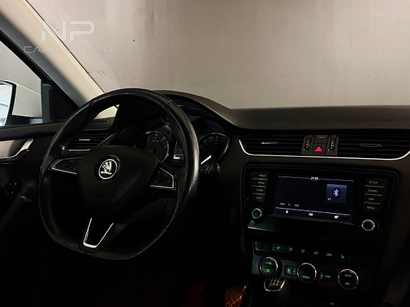 Skoda Octavia 6 of 16